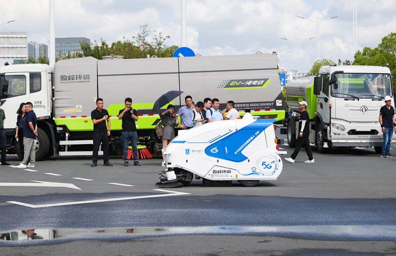YABO鸭脖环境喜获无人驾驶扫地机器人大赛第一名